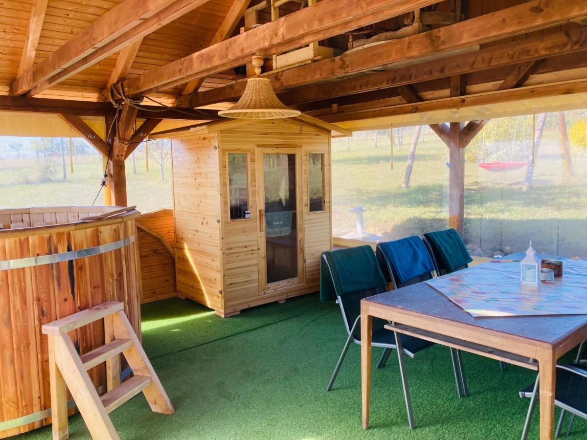 Edenkert Vendeghazak Hotel Pecsvarad Bagian luar foto