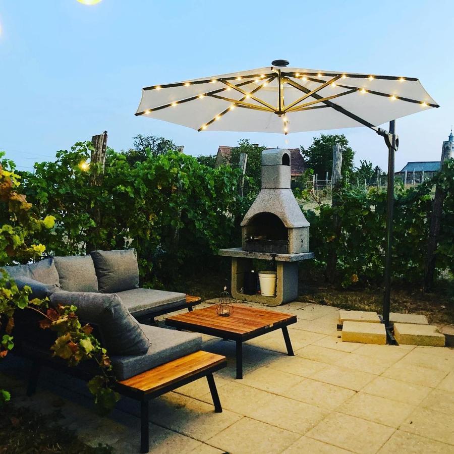 Edenkert Vendeghazak Hotel Pecsvarad Bagian luar foto