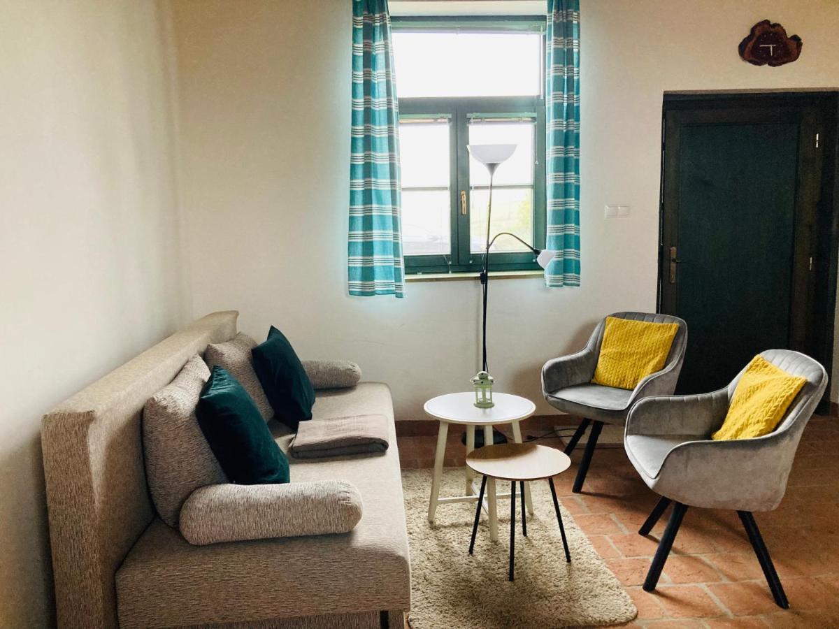 Edenkert Vendeghazak Hotel Pecsvarad Bagian luar foto